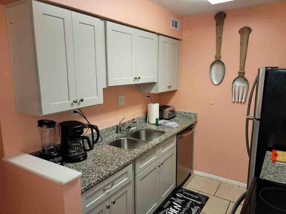 Elegant 2-bedroom pet-friendly villa w 2 parking spaces Hilton Head Island Eksteriør billede