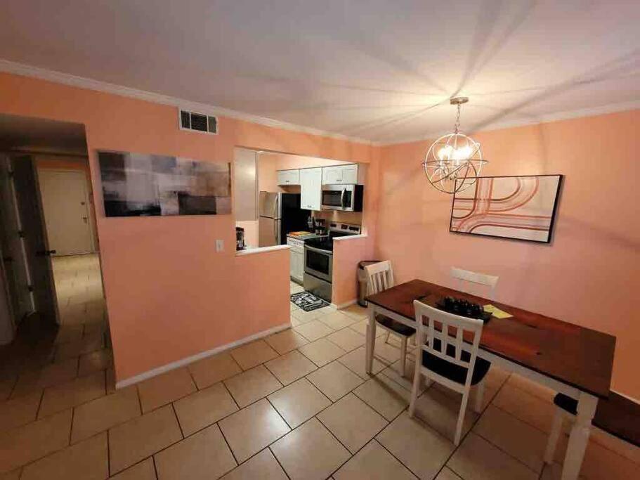 Elegant 2-bedroom pet-friendly villa w 2 parking spaces Hilton Head Island Eksteriør billede